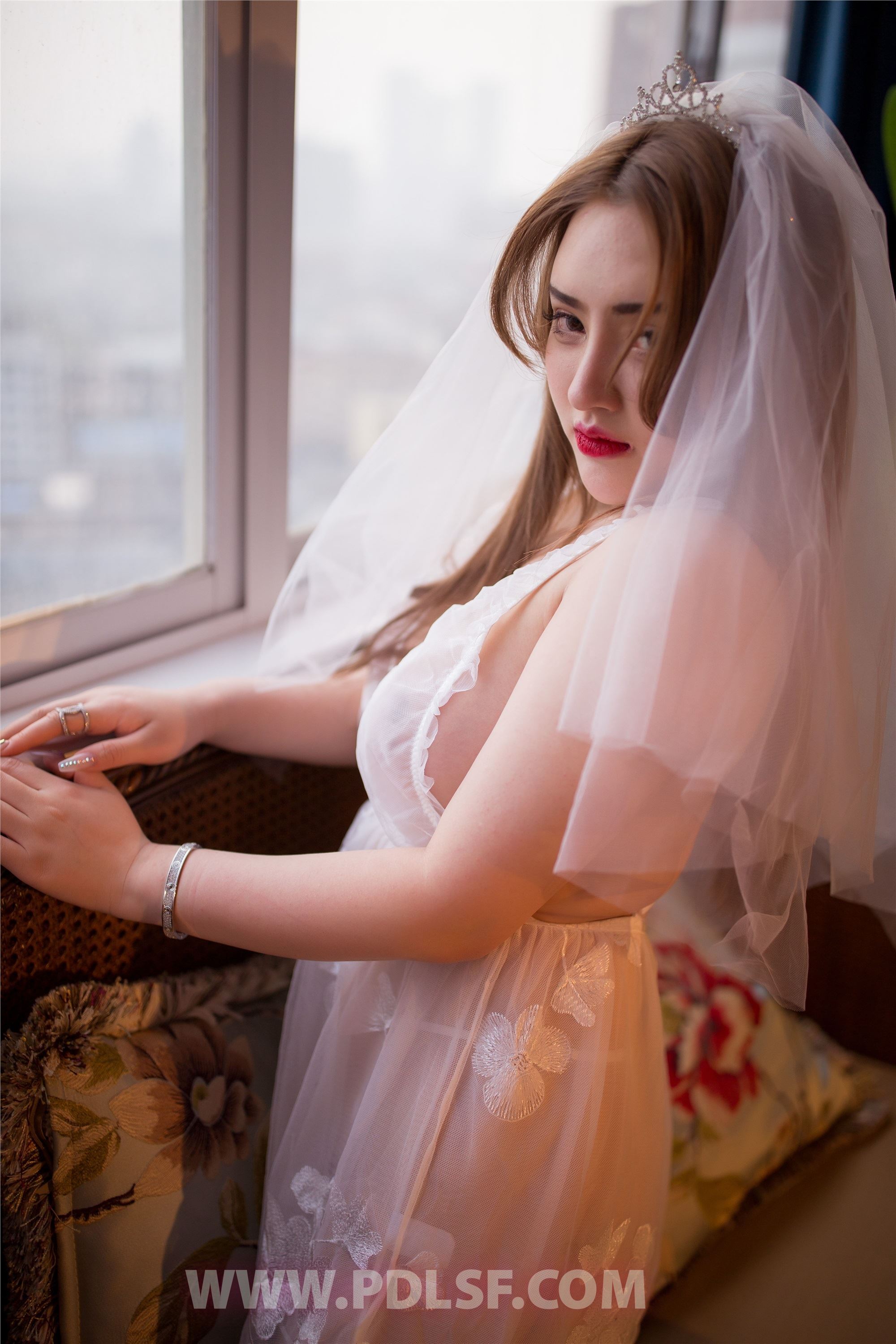 PDL潘多拉  2020.06.09 NO.298 新疆妹纸